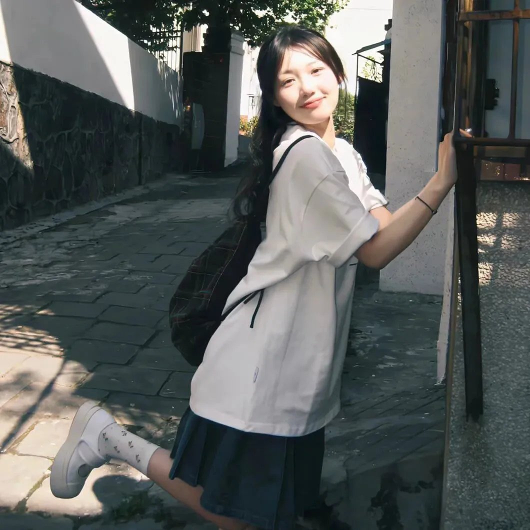 我想变成鸟，所以跳起来